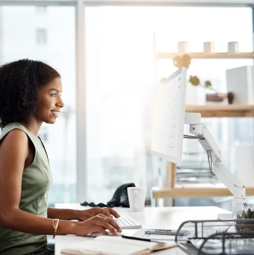 Zdjęcie podglądowe biuro z uchwytem ergotron Lx Pro