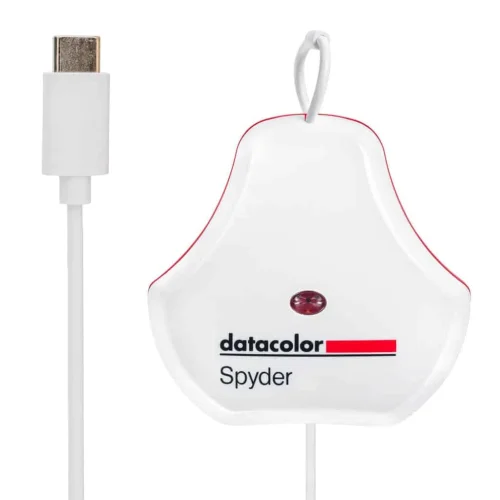 Nowoczesny kalibrator SpyderExpress z przewodem USB-C – szybka i wygodna kalibracja ekranów.