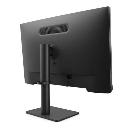 Skośny widok tyłu monitora BenQ PV3200U prezentuje stabilną podstawę oraz pełen układ złączy. Konstrukcja zapewnia dobrą ergonomię i łatwy dostęp do portów.