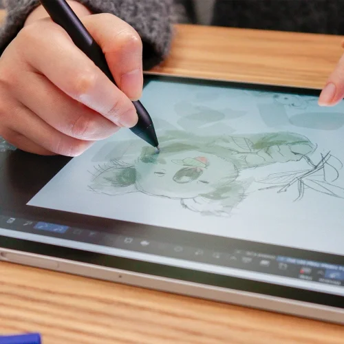 Piórko Wacom Art Pen 2 używane na ekranie piórkowym Wacom