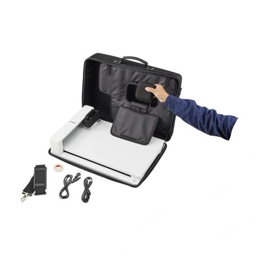 Epson SD-10 Automated Scanning Table z akcesoriami, kablami, paskiem transportowym i walizką do przenoszenia stołu.