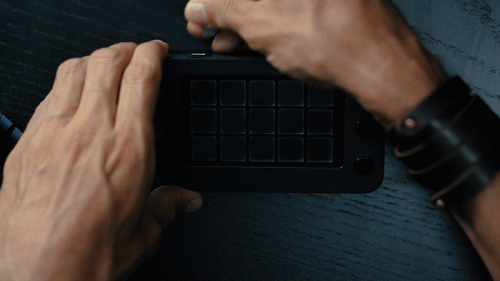 Loupedeck LIVE S - konsola
