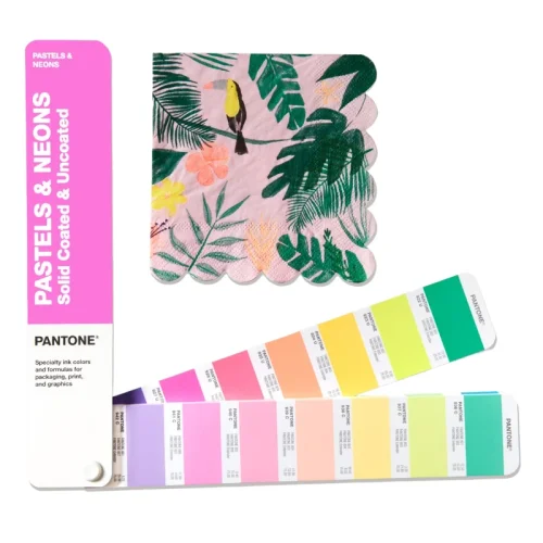 Pantone Pastels & Neons podczas pracy projektowej, wzornik Pantone z pastelowymi i neonowymi kolorami do grafiki, brandingu i opakowań.