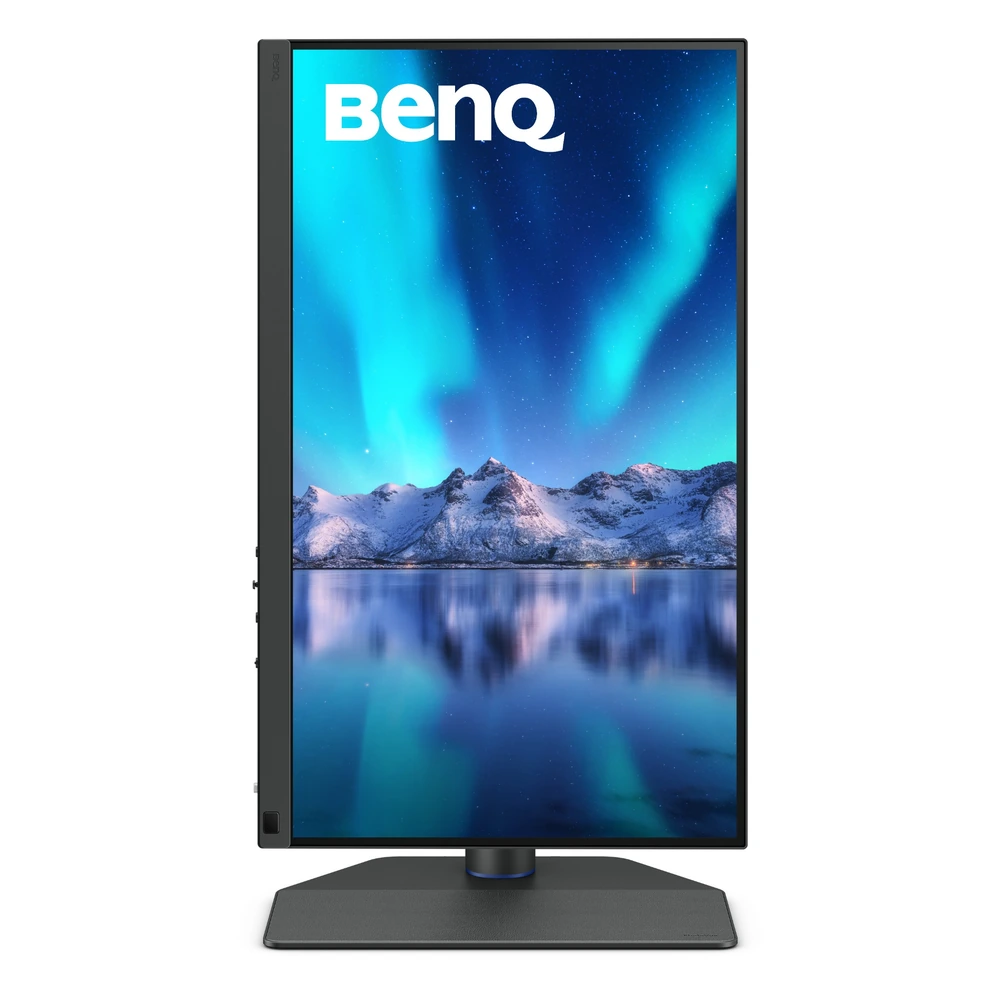 Monitor BenQ SW272QN ustawiony pionowo w trybie pivot