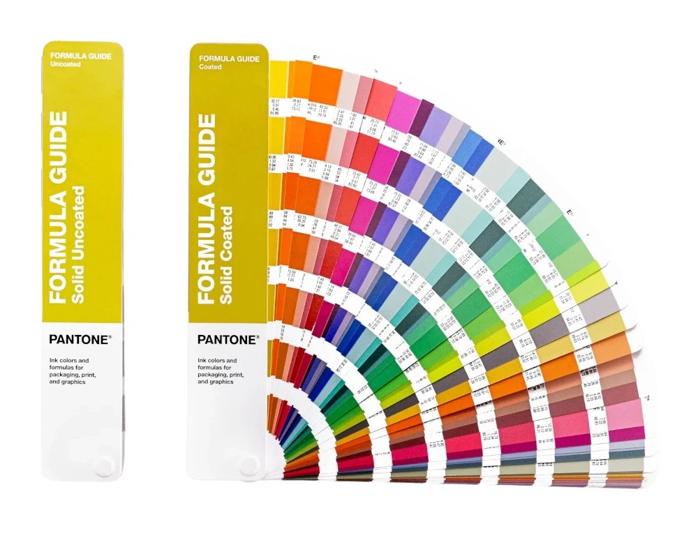 Pantone Formula Guide edycja 2026 z 2614 kolorami Solid Coated i Uncoated
