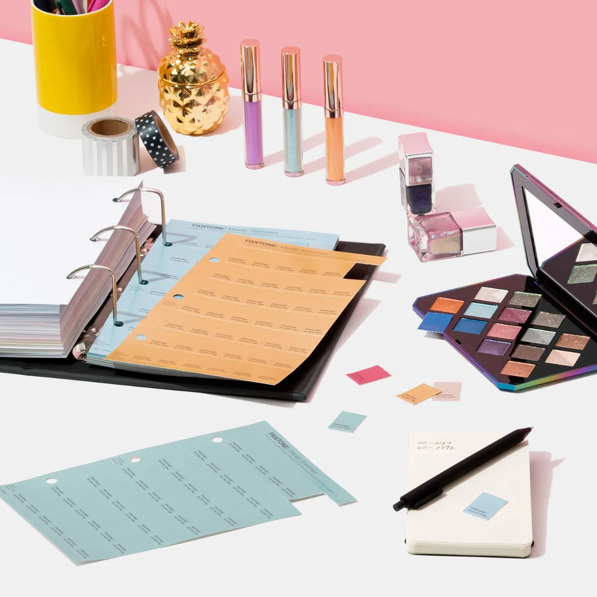 Pantone FHI Metallic Shimmers Color